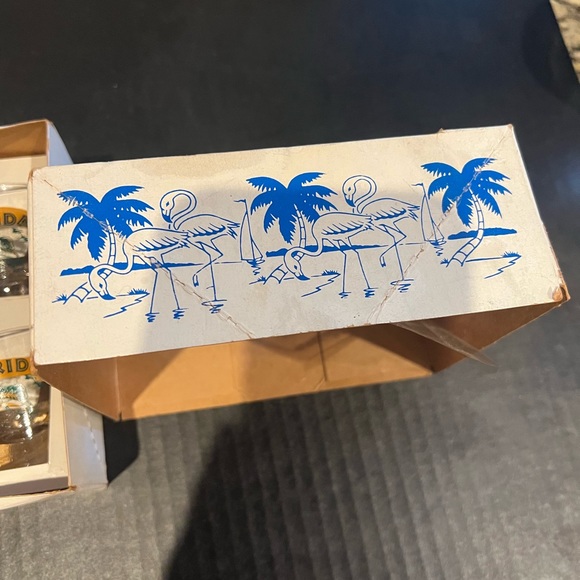 Florida shot glasses, set of 4, vintage in original 1960s box - Picture 4 of 4